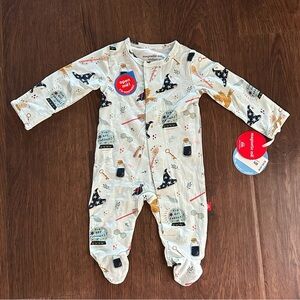 Magnetic Me Witching Hour Magnetic Footie Newborn
